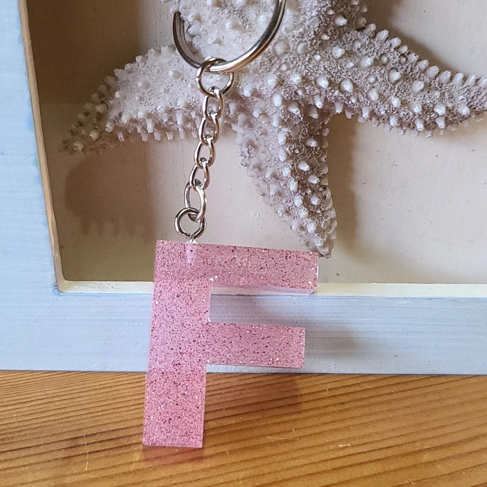 F resin keychain